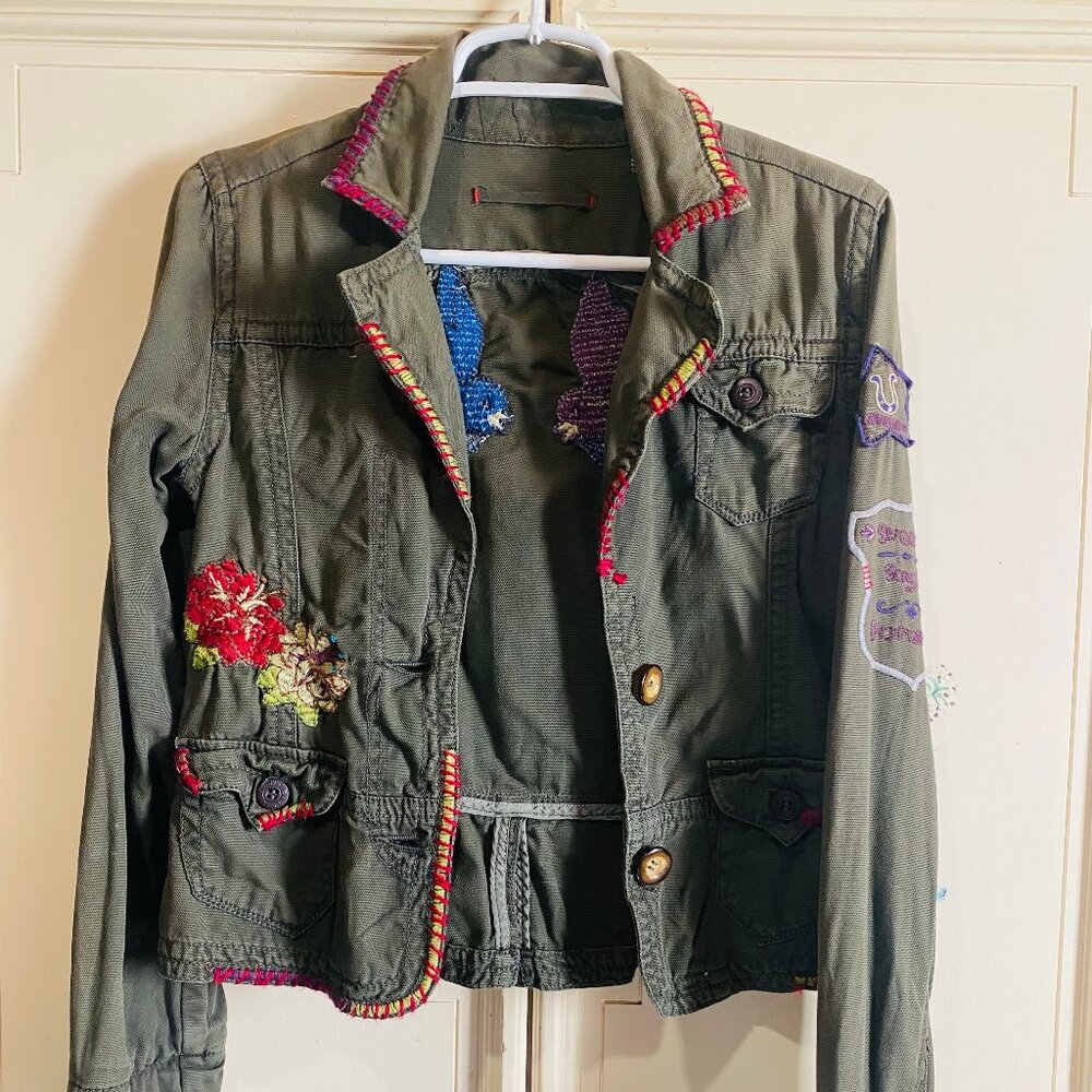 VTG Super Cute Buffalo Embroidered Jacket - Olive M